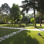 Viktoria Palace Hotel