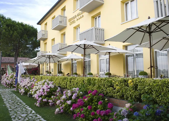 Viktoria Palace Отель 4*