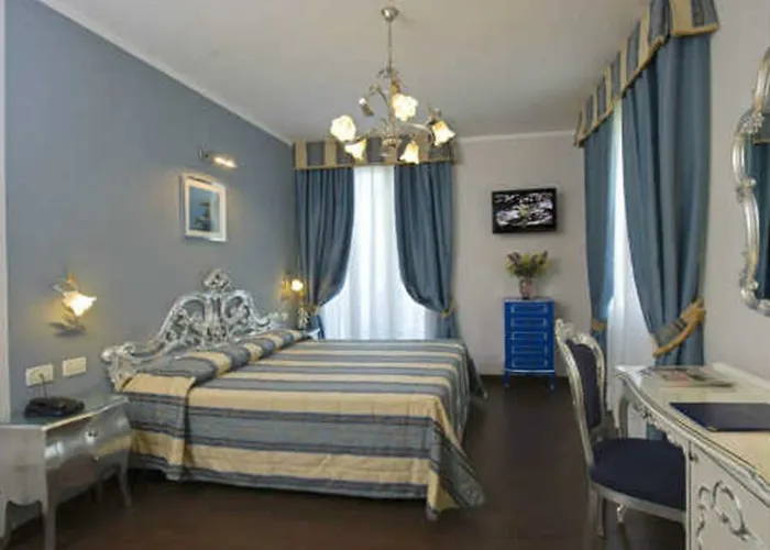 Отель Viktoria Palace 4*