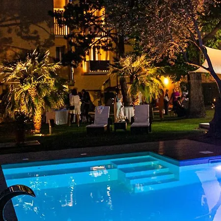 Viktoria Palace Отель 4*